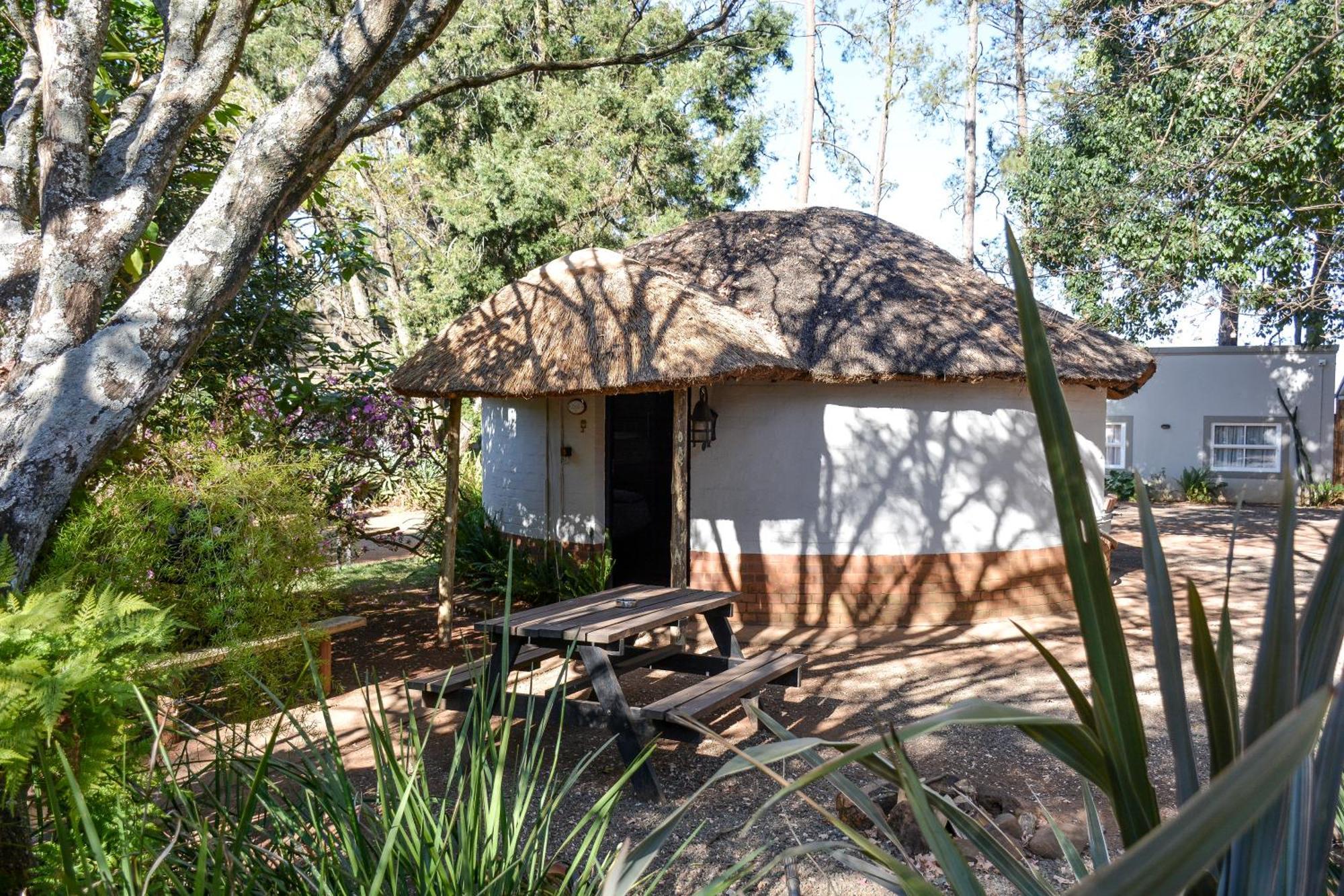 Biggy Best Boutique Hotel & Self Catering Cottages Howick Exteriör bild